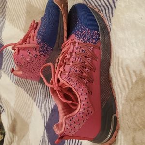 BOGO Ubfen Running Sneakers Size 42 (10)